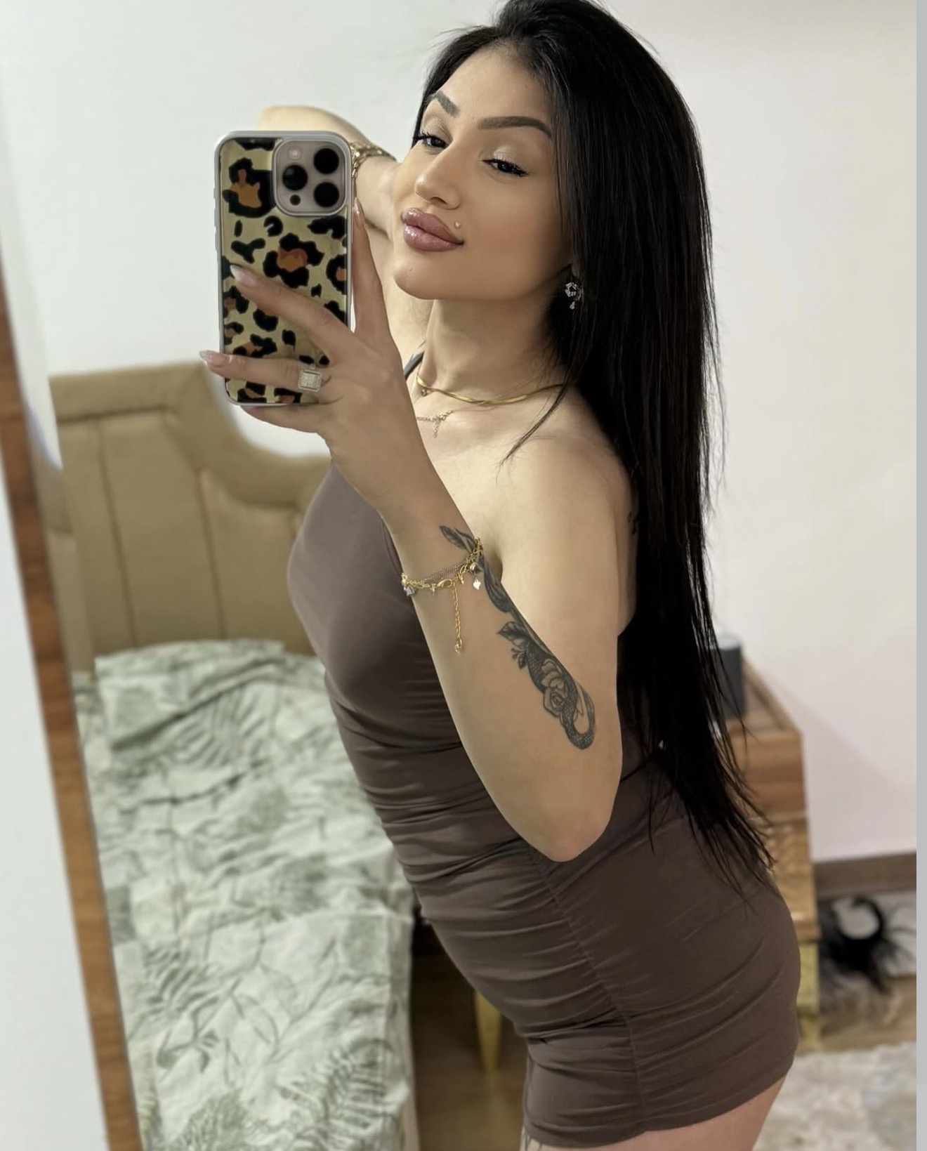 Ballıkaya Sadık ve Güzel Kadın Escort Lale