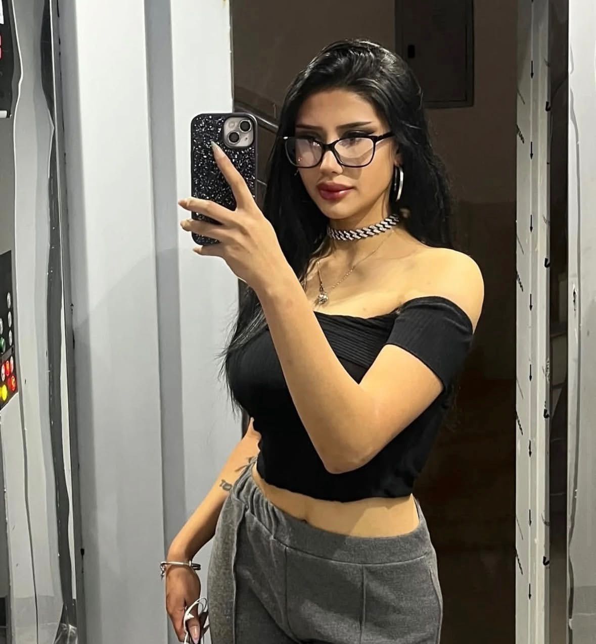 Alpağut Duygusal Kadın Escort Bayan Gülden